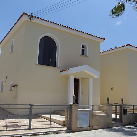 Villa Marina Paphos Room photo